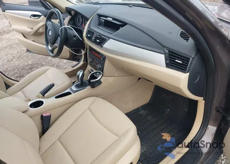 2013 BMW X1 xDrive28I из США, поврежденный, VIN WBAVL1C59DVR86211